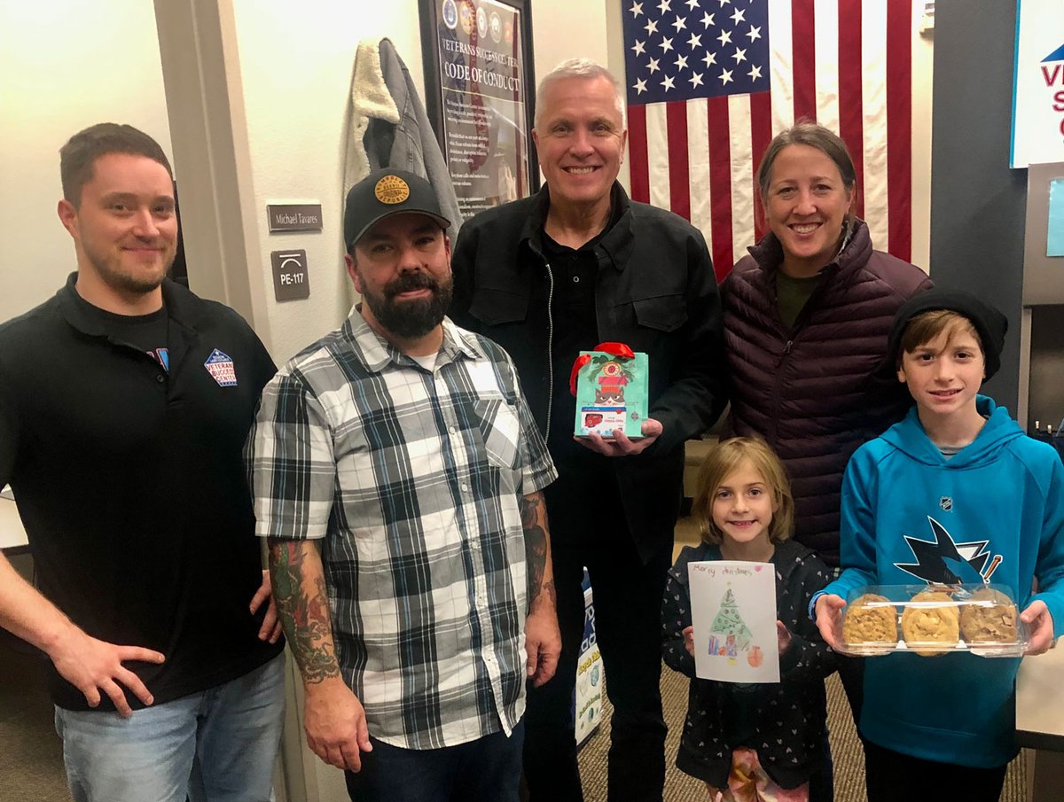 Thank you to the @WoundedVetRun for their continued support of our student-veterans! They donated gas cards and delivered cookies and handmade cards for all of our student-veterans as a special holiday gift and thank you for their service.