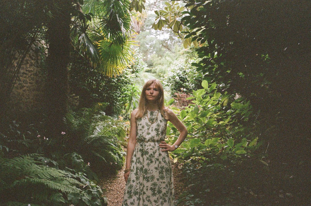 The video for Secret World is out now! We had a great time filming this in the south of England ❤️
youtu.be/qRigHRu0uns
#stillcorners #secretworld #officialvideo #35mm #newmusic #dreamtalk
