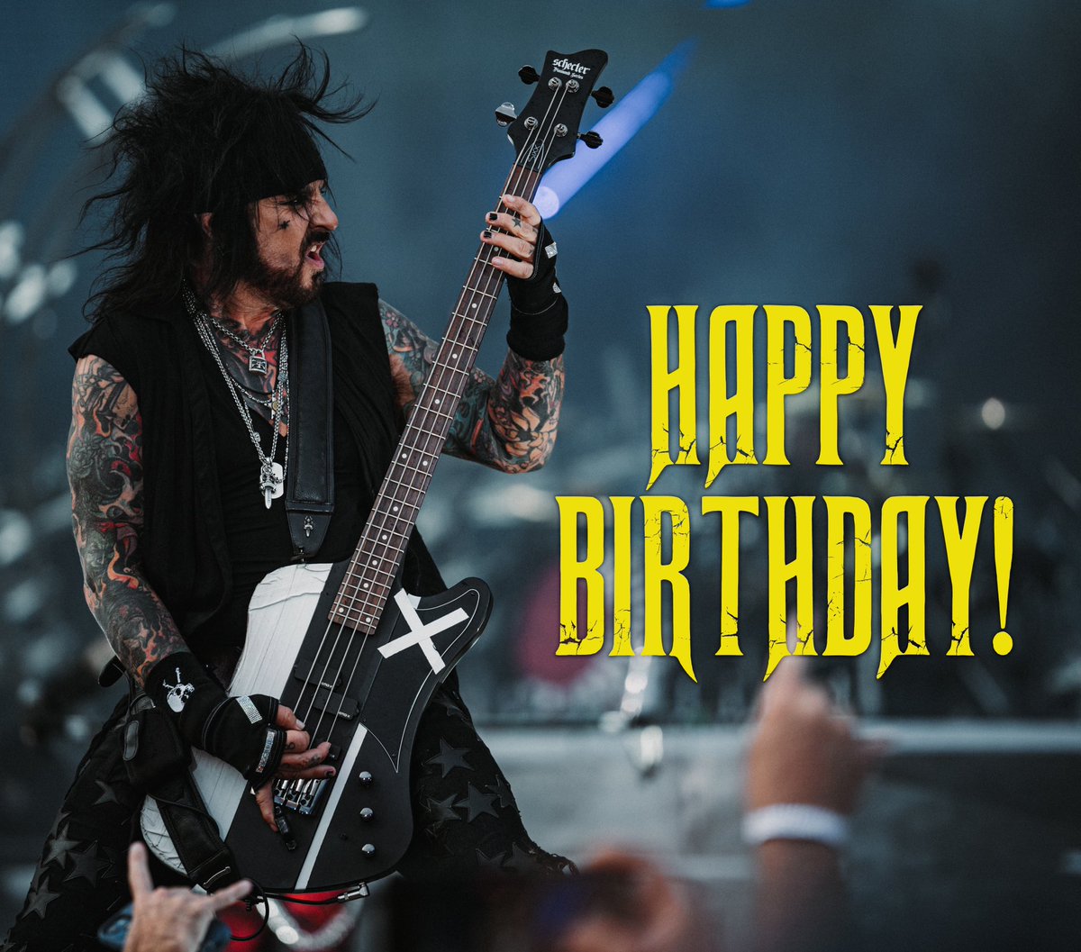 Join us in wishing @NikkiSixx a very Happy Birthday 🎊