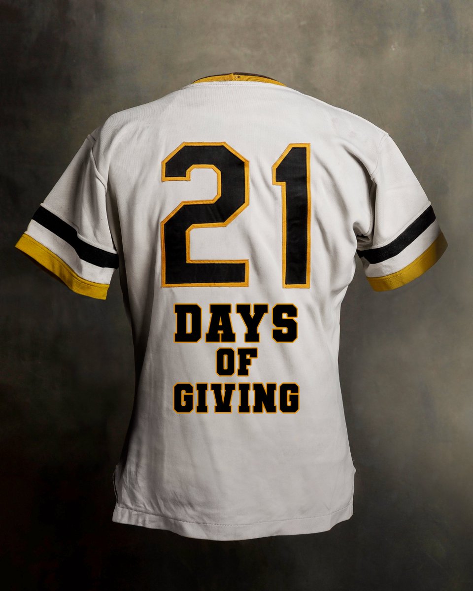 #MemorabiliaMonday The Clemente Museum has recently acquired the 1972 Gold Glove Award, which puts our current amount at five of the 12 total that Roberto Clemente won. Find out more details about our Summer 2024 Plans and donate: clementemuseum.com/21days/