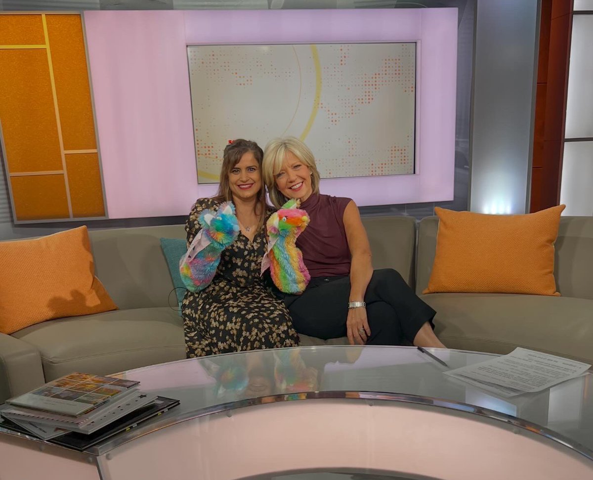 Thank you Heather Hiscox at CBC News for showcasing my program.  I’m so honoured.  If you are interested in sponsoring the Kindness Awards, providing prizes for the award recipients or having me speak at an event, please visit my website or email me at just_1_wish@outlook.com