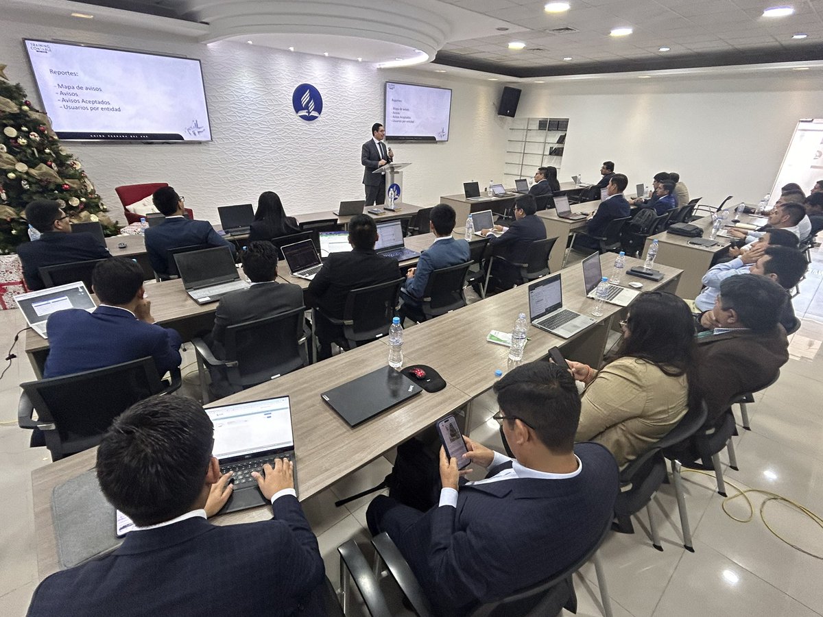 🔴#Ahora📰☝️| Área financiera de la Unión Peruana del Sur, campos administrativos e instituciones, se capacitan en el #TrainingContable2023.

Culmina la ponencia de Leornardo Sosa, Product Owner AASI.net 

#NoticiasAdventistas