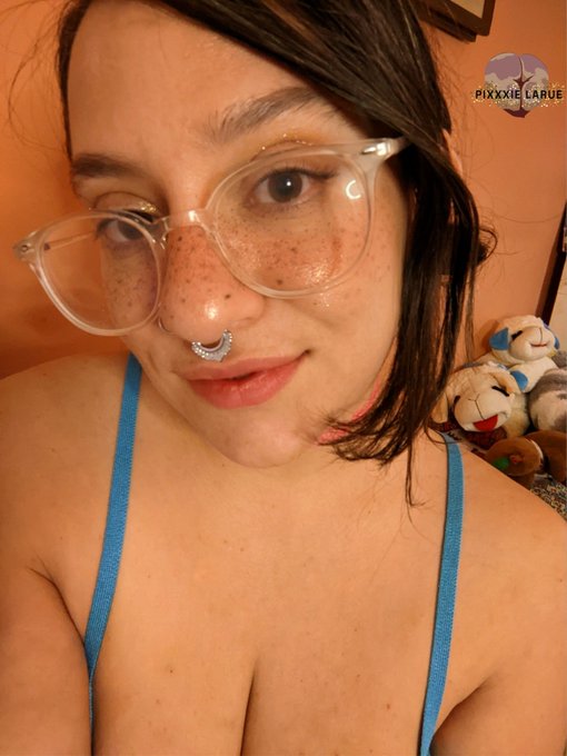 Goals for 2024: -fist my own asshole -first pro scene -FMTY https://t.co/oj4NzsiWCj