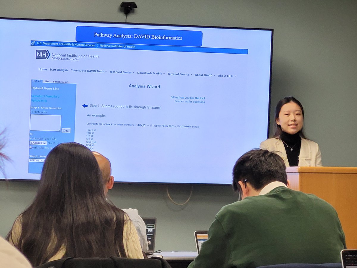 GutmannLab's tweet photo. Congratulations to @_Rui_Mu_ on the successful oral defense of her Masters thesis today. Great job!!!! https://t.co/vUgRiQ6oew