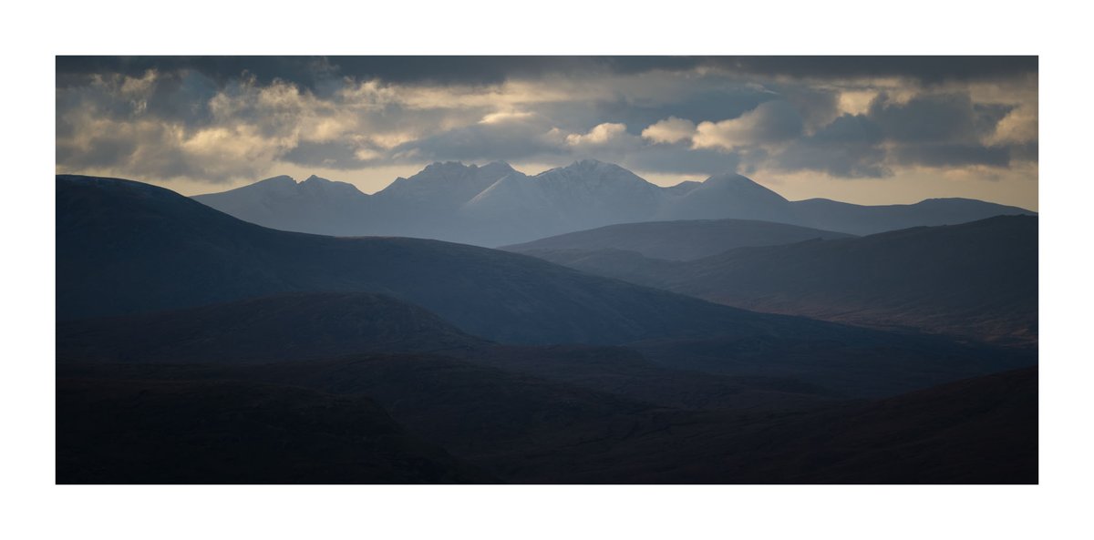 Some mountains I'm quite fond of: Quinag, Foinaven, Arkle and Ben Stack, North Affric mountains and of course An Teallach.
#InternationalMountainDay2023