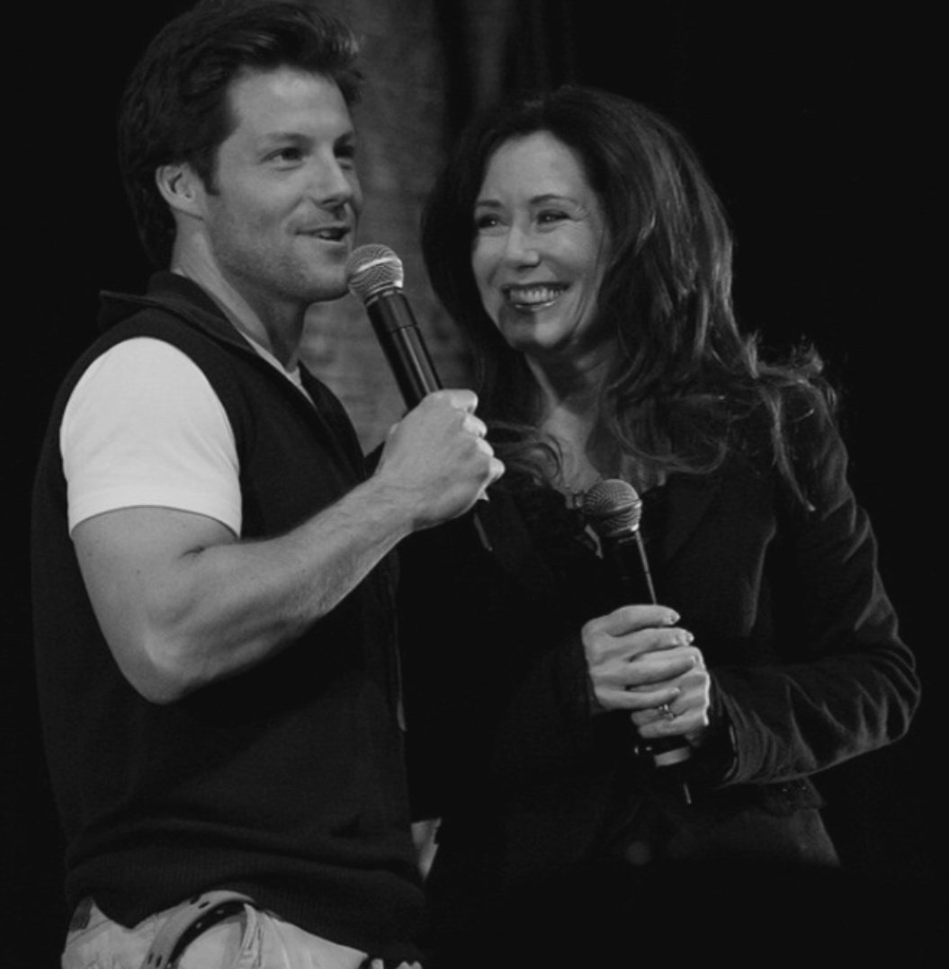 Love this photo of Mary and Jamie Bamber from FedCon XVII, 2008. 
#MaryMcDonnell #TheLadyBAM