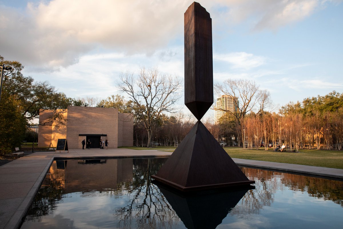 Human Rights Day holds profound meaning, reminding us of the ongoing journey towards a world where every person, regardless of background or circumstance, enjoys their fundamental rights and freedoms.

Happy Human Rights Day!
#RothkoChapel #HumanRightsDay #StandUp4HumanRights