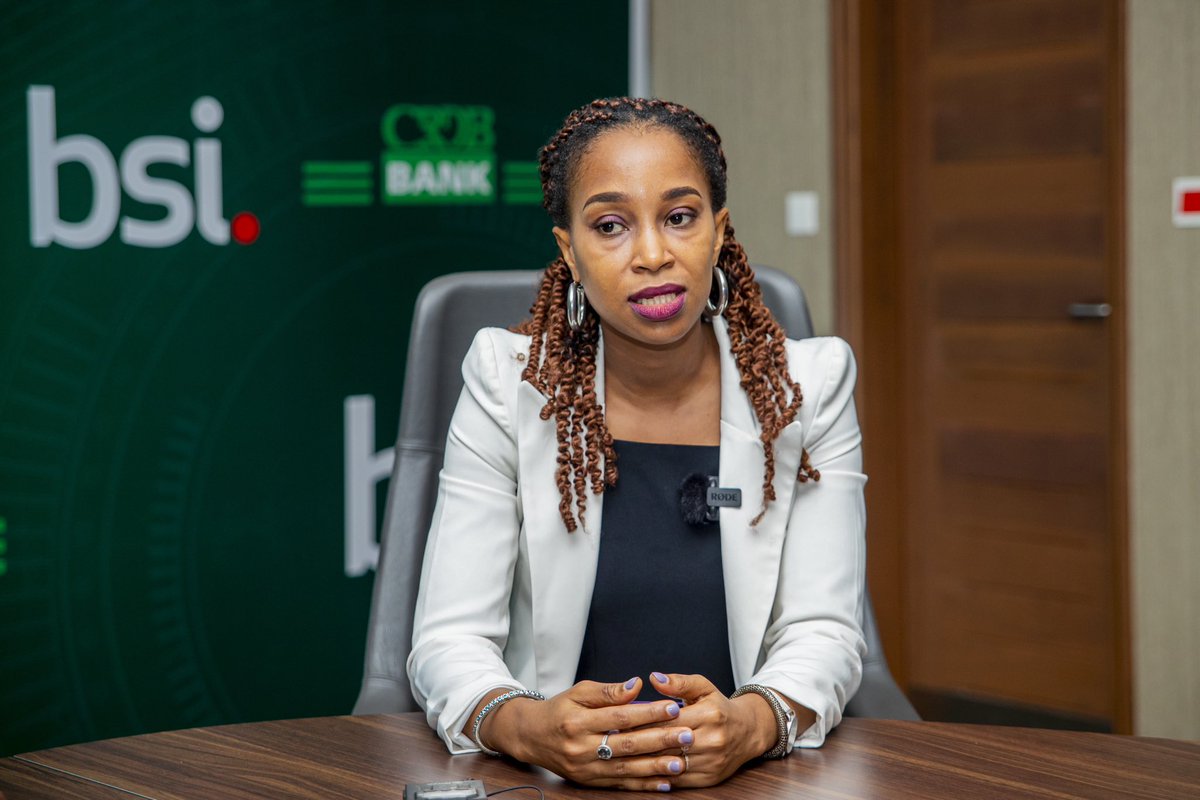 2ktwenty's tweet photo. #Biashara Benki ya @CRDBBankPlc imekabidhiwa cheti cha viwango vya Usimamizi wa Huduma za TEHAMA cha ISO 20000-1:2018 kilichotolewa na Shirika la Viwango la Uingereza ( @BSI_UK ). Cheti hicho kimekabidhiwa leo katika Makao Makuu ya Benki hiyo, jijini #Dark https://t.co/GdoQwHdjKV