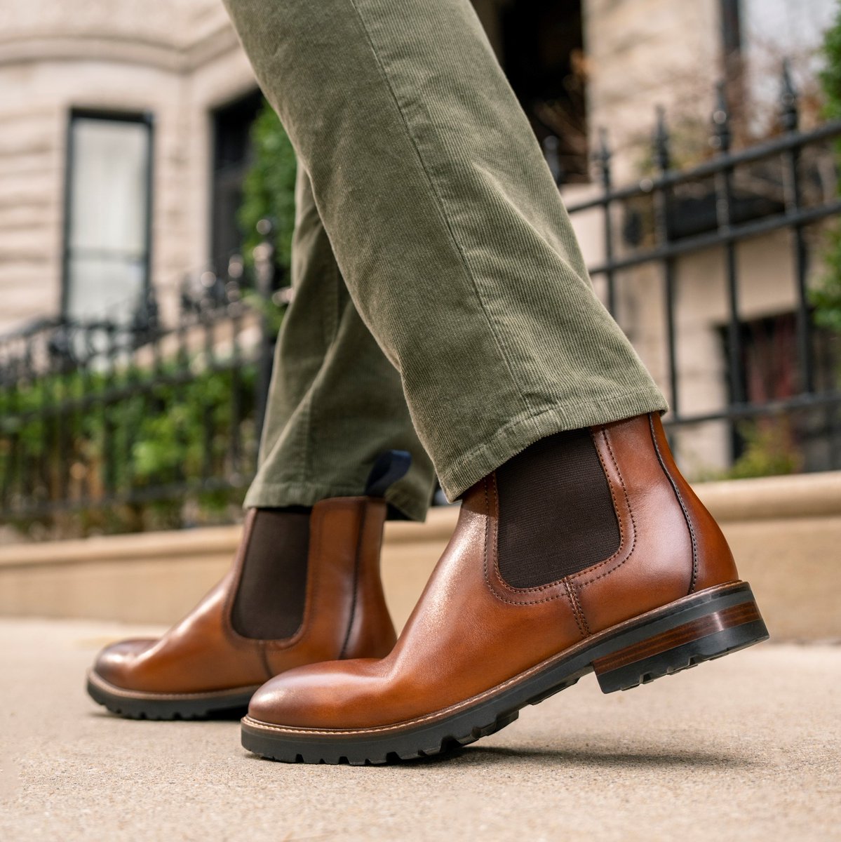 Set your own dress code with our Renegade.

#florsheim #menwithstyle #shoefie