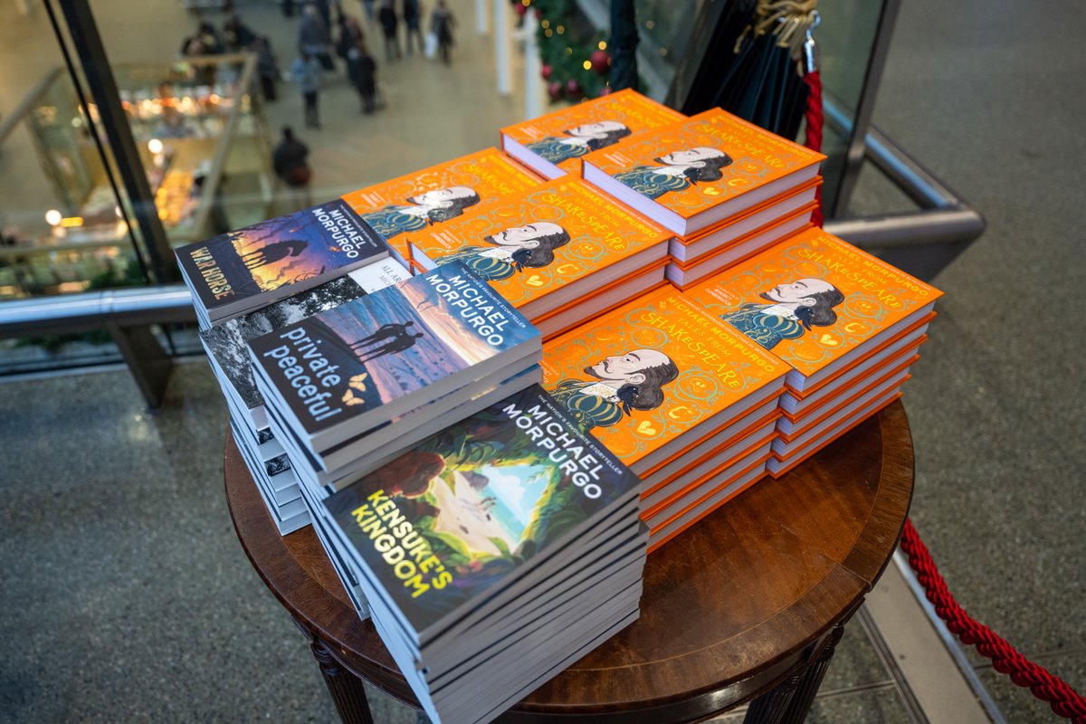 On Saturday, we had a wonderful time with Sir Michael Morpurgo signing copies of Tales from Shakespeare at the absolutely gorgeous Hatchards St Pancras Book Tree 🎄😍📚✍️ 📸: Sam Lane Photography