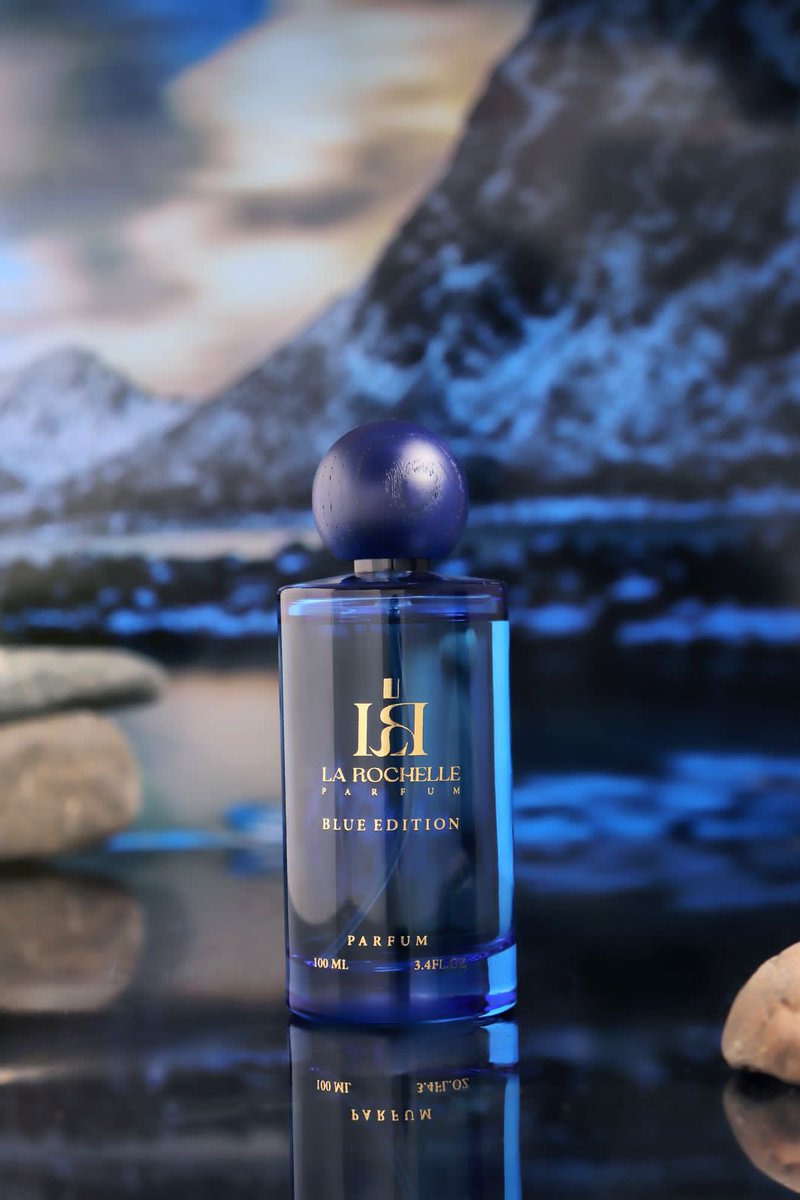 نسعى دائماً في لاروشيل لارضاء عملائنا المتميزين بعطور ترتقي لذائقتهم 😍 BLUE EDITION 💙