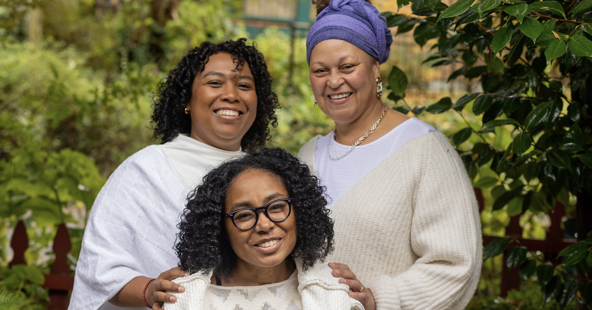 UW Social Work (@uwsocialwork) on Twitter photo .<a href="/uwsocialwork/">UW Social Work</a> Abril Harris and Amelia Gavin joined with <a href="/uw_anthropology/">UW Anthropology</a> Rachel Chapman to lead a new research projectâHeart, Soul and Joyâthat works to improve maternal health outcomes for Black women and other underserved community members. bit.ly/3t9r5Zl #ThisIsUW .<a href="/uwsocialwork/">UW Social Work</a> Abril Harris and Amelia Gavin joined with <a href="/uw_anthropology/">UW Anthropology</a> Rachel Chapman to lead a new research projectâHeart, Soul and Joyâthat works to improve maternal health outcomes for Black women and other underserved community members. bit.ly/3t9r5Zl #ThisIsUW