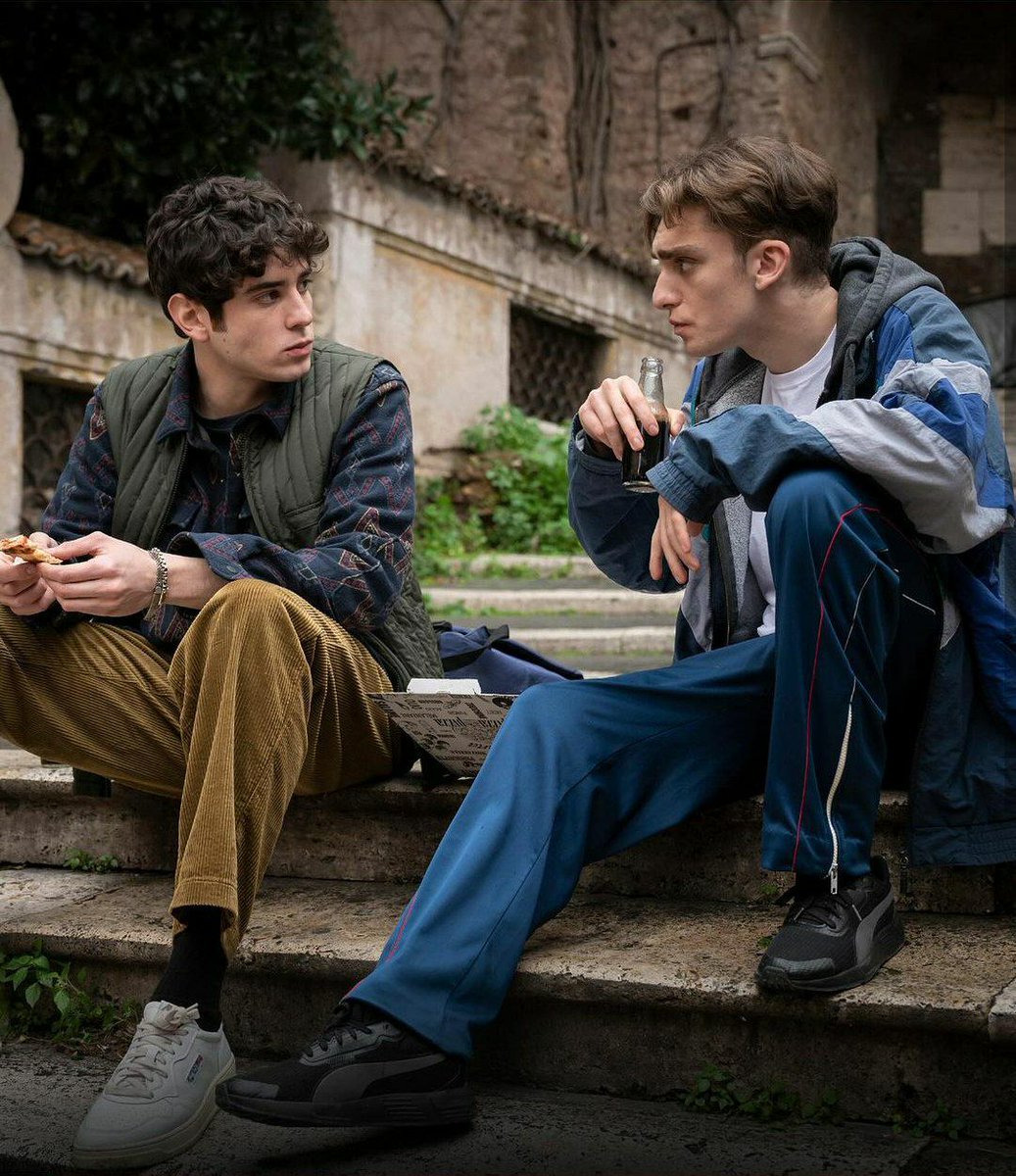 annaclella's tweet image. Loro due&amp;gt;&amp;gt;&amp;gt; #mimmone #mimmo #simone #unprofessore2