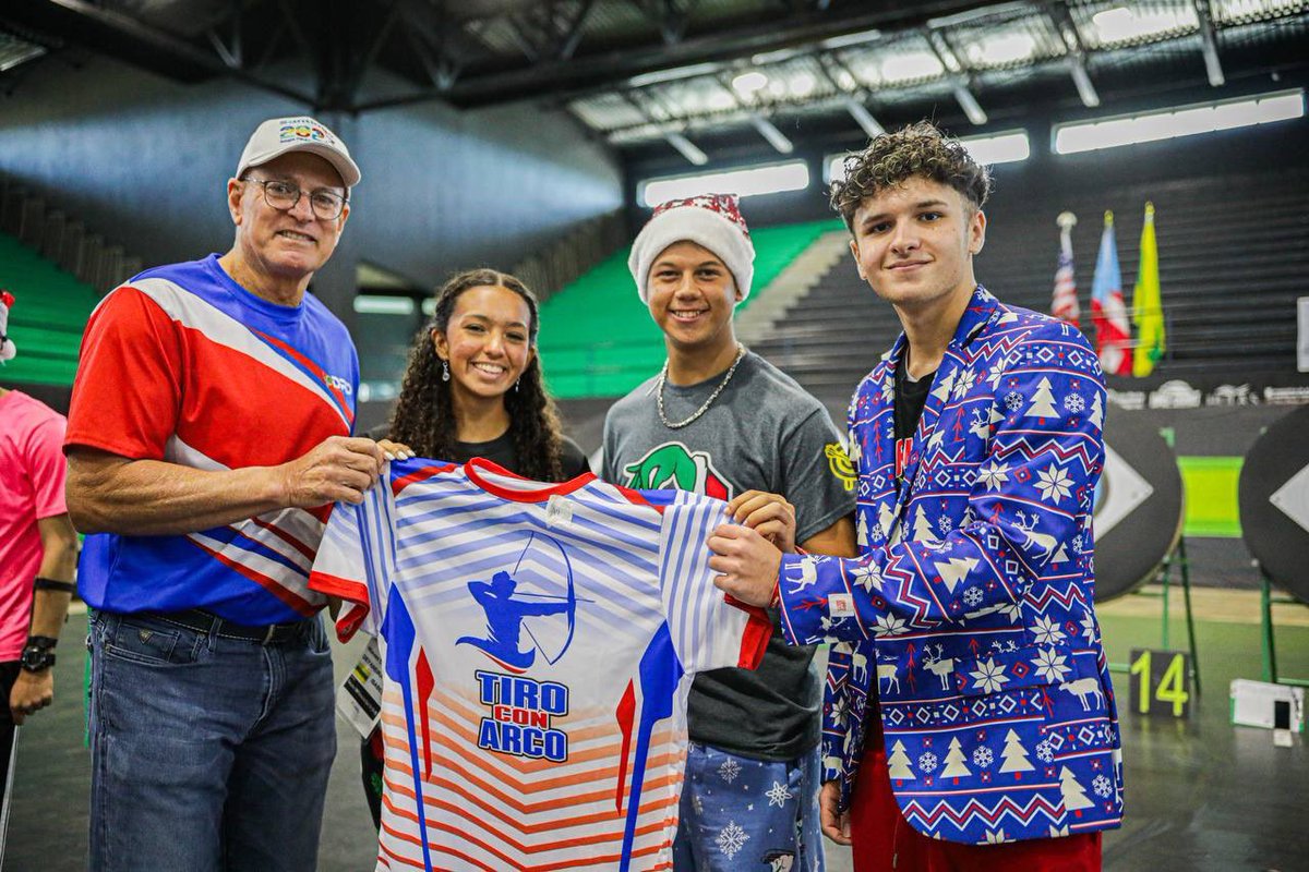 recreaydeportes's tweet image. ¡Celebremos la Navidad con alegría y deporte! 🎄🏀🏓 Los Centros de Formación Deportiva en #Isabela se unen a la fiesta navideña con un festival que incluye diversas disciplinas deportivas.