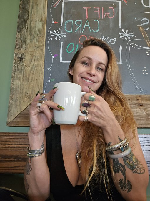 Good morning drinks. The last one tasts like a spa day. https://t.co/Qo0wdxZwBL