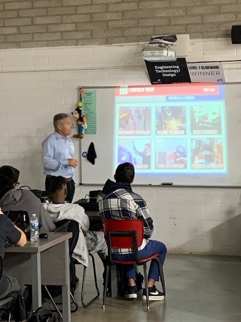 Thank you Tony Cerbo with <a href="/LincolnElectric/">Lincoln Electric</a> for presenting trade &amp; technical opportunities and sharing the school experience with the <a href="/IronwoodHS/">Ironwood High School</a> Engineering students!  <a href="/PeoriaUnified11/">Peoria Unified</a>