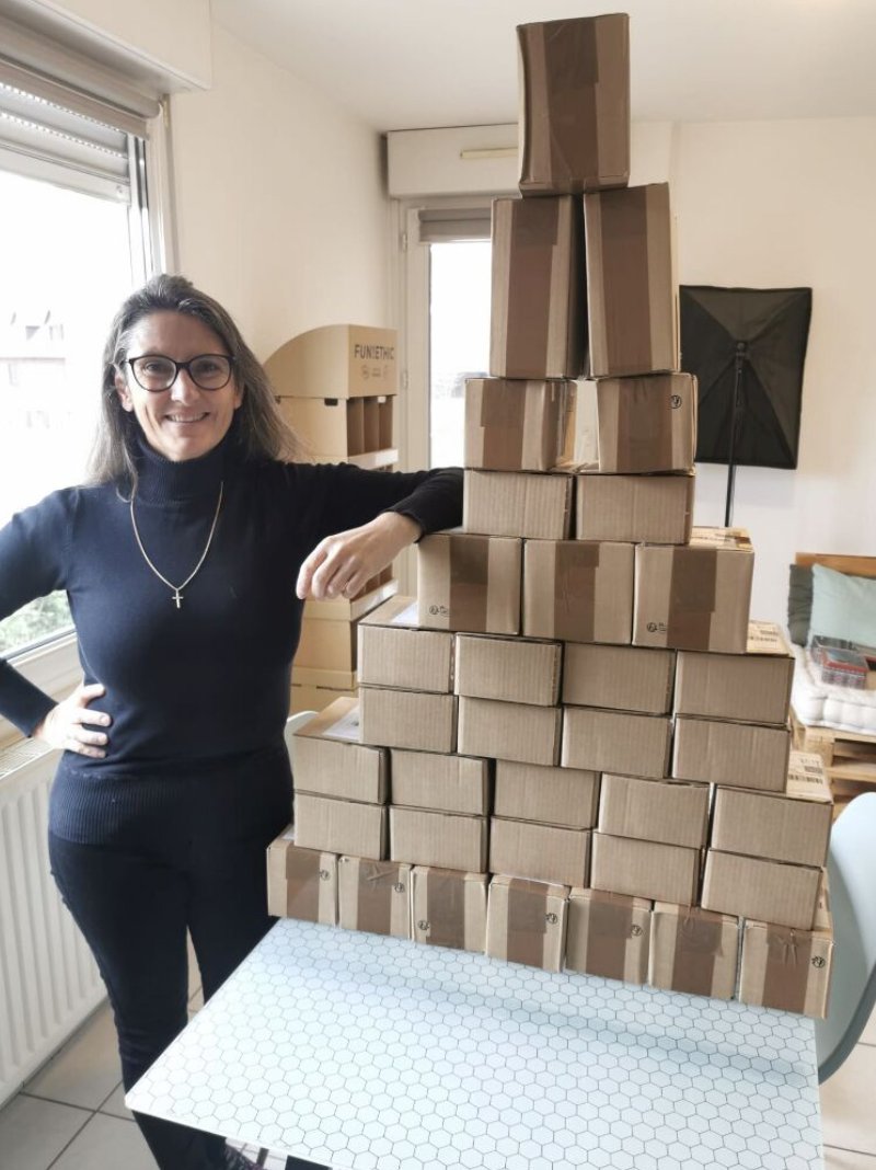 FunEthic's tweet image. La fin de l’année est toujours une période dense, on l’attend avec impatience 😍 Tout le monde est sur le pont pour répondre à la demande. La comm, la logistique, les approvisionnements 🐾. La satisfaction client n’a pas de prix !