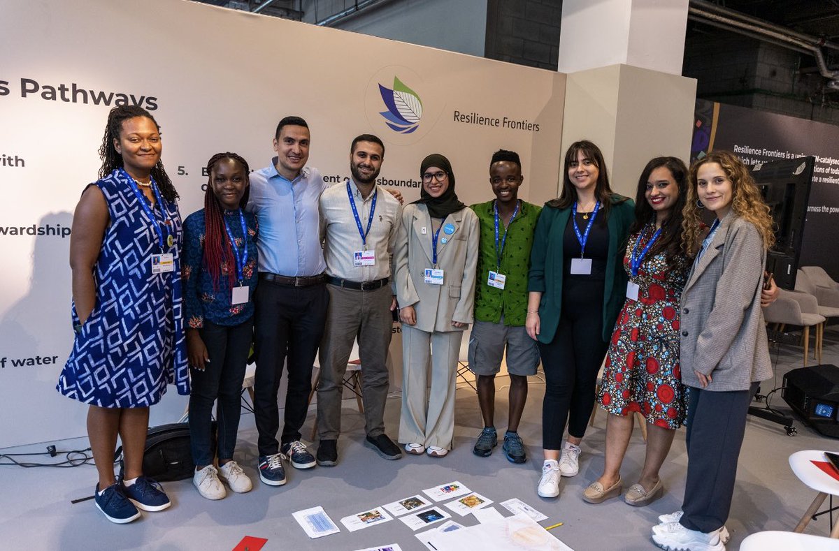 abdelwahab_engy's tweet image. Successful @COP28_UAE side event for our @UNDPAccLabs of @UNDPEgypt , where we conducted capacity building workshop for the youth on value of natural resources using #futuresliteracylab, powered by VR experience, drawing, music &amp;amp; storytelling.