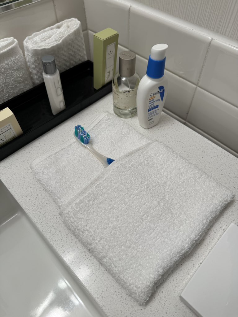 Toothbrush tucked in… idk <a href="/CouldBeTheMove/">Could Be The Move</a>