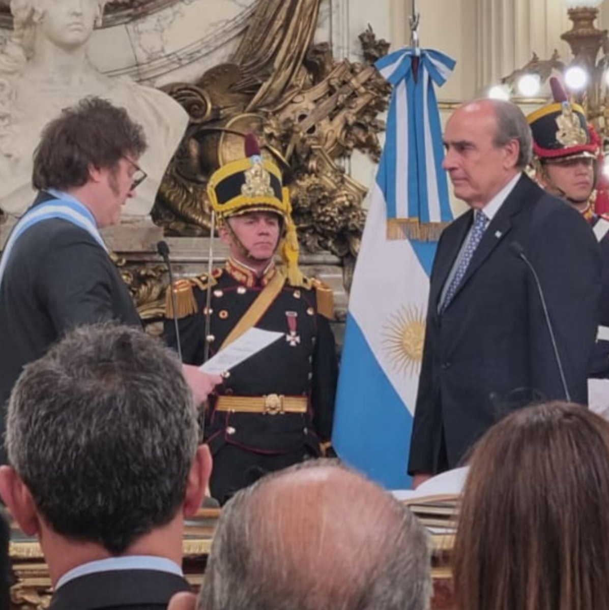 Quiero expresar mi profundo agradecimiento al Presidente <a href="/JMilei/">Javier Milei</a>, por la confianza que ha depositado en mí al designarme como Ministro del Interior. Es un honor asumir este compromiso en su Gobierno y trabajar para contribuir al bienestar de nuestra querida Argentina.