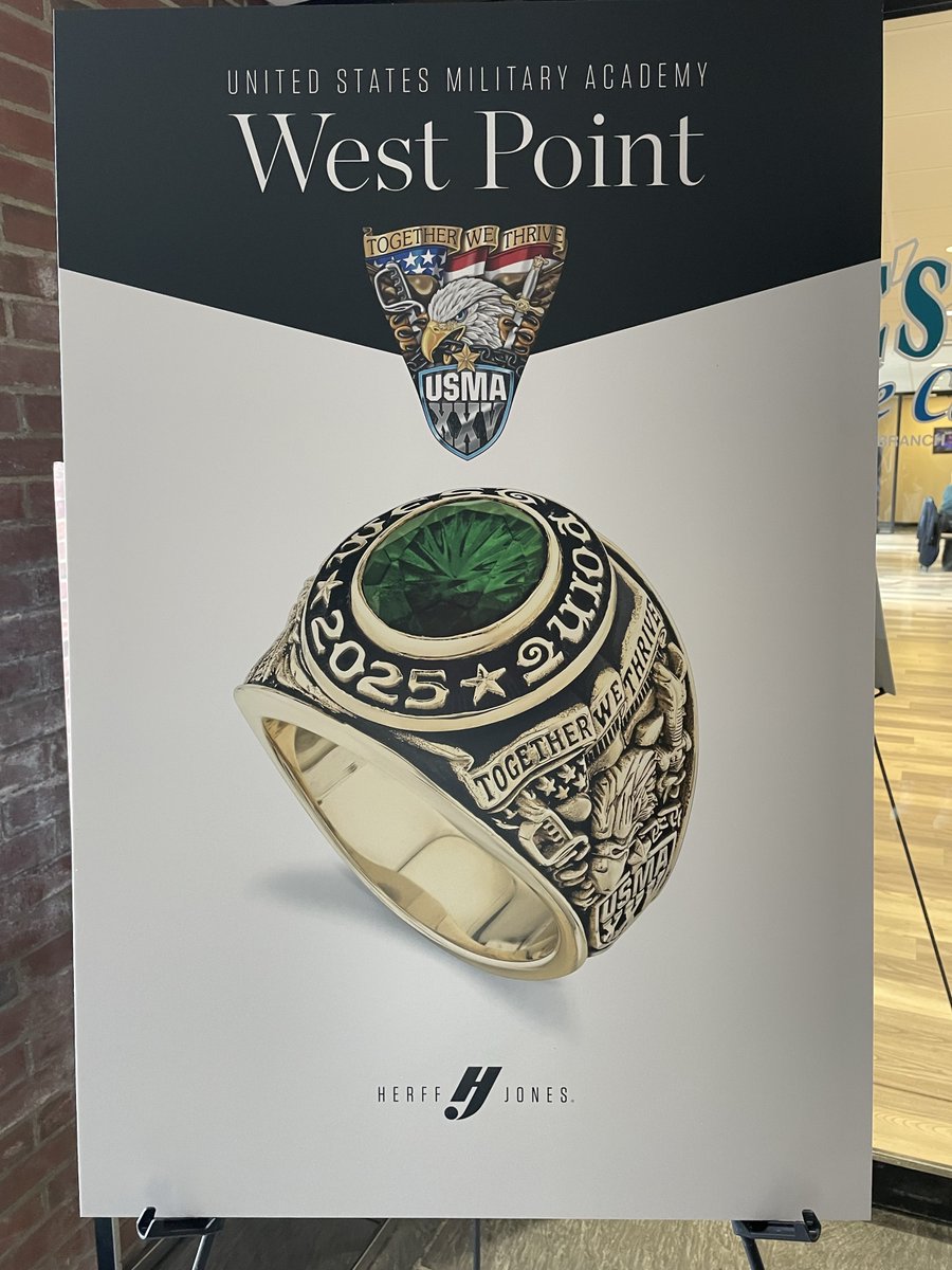herffjones's tweet photo. Last week, we visited the U.S. Military Academy at West Point! We're honored to play a part in continuing the storied tradition of their commemorative class rings.π
-
@WestPoint_USMA @ArmyROTC #HerffJones #HJClassRing #USMA #WestPoint #GoArmy #ROTC #JROTC https://t.co/6IurASNmH9