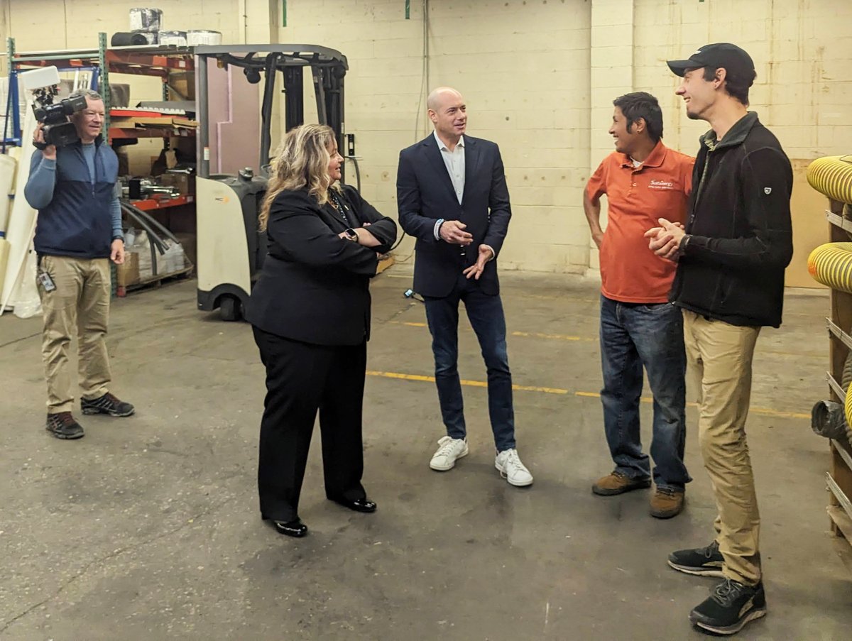 Co-op Cincy (@coopcincy) on Twitter photo Last week we had a roundtable with <a href="/USDOL/">U.S. Department of Labor</a> Assistant Secretary Lisa Gomez & <a href="/RepGregLandsman/">Congressman Greg Landsman</a>! We talked about quality jobs & how to empower workers via worker-ownership. 🛠️💫
We're excited to be part of these conversations!
For more on worker-ownership: coopcincy.org/workerownership Last week we had a roundtable with <a href="/USDOL/">U.S. Department of Labor</a> Assistant Secretary Lisa Gomez & <a href="/RepGregLandsman/">Congressman Greg Landsman</a>! We talked about quality jobs & how to empower workers via worker-ownership. 🛠️💫
We're excited to be part of these conversations!
For more on worker-ownership: coopcincy.org/workerownership
