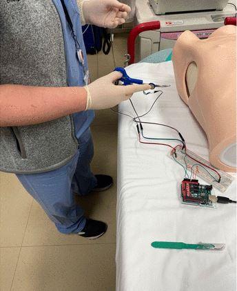 Can trauma simulation go to the next level?

Drs. Shruti et al made a 3D printed Kelly clamp with sensors and measured the force needed to pierce through when placing a chest tube.

➡️bit.ly/41ytNEB
(reminder: as an open access journal, our links actually work 😉)