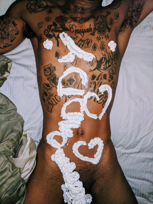 Time for dessert https://t.co/4D5R4b5Kan