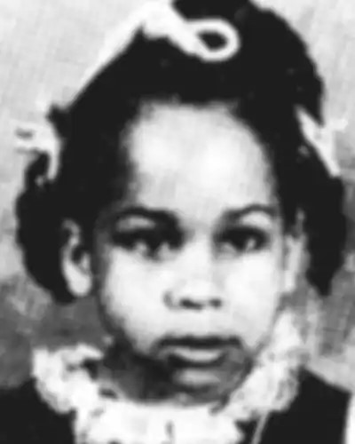 TheDoeNetwork's tweet image. Consuella Cash, missing since 1-3-75 from Los Angeles, CA, Doe Network Case #3132DFCA

#100shares #shareshareshare #coldcase #doenetwork

doenetwork.org/cases/3132dfca…