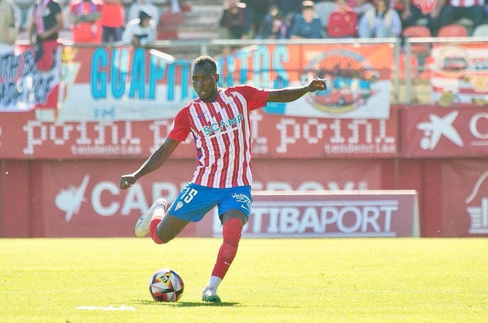 🛡️🦵🏿⚽️ <a href="/YDiori/">Yac Diori</a> #YacDiori #YD15