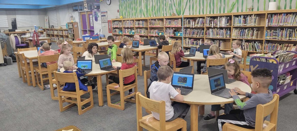 December 4-8, 2023 was Computer Science Education Week. Rodburn Students at every grade level participated in an 'Hour of Code.”💻💻Loved the whole school celebration. Way to go …Mrs. Stewart. @RodburnElem @kydlc @kystlp #rcLEAD