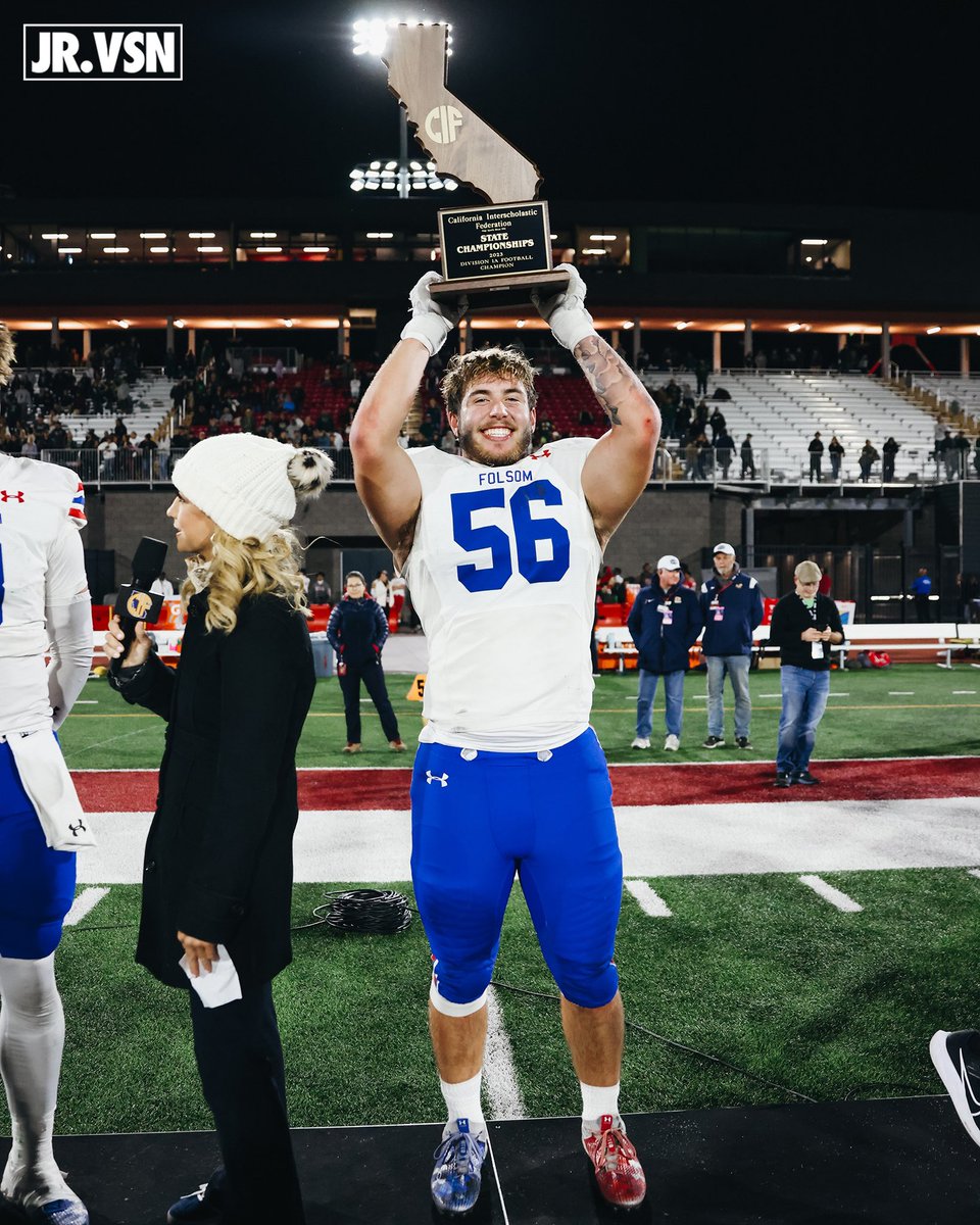 Had an amazing senior season! A state championship was the perfect way to end 4 years of varsity football! -Check out my highlights from this year! @CoachColeFHS @Passing_Academy @CoachLobese @JasonSlowey @CoachAThompson @SacBee_JoeD @BrandonHuffman hudl.com/v/2LdXf7