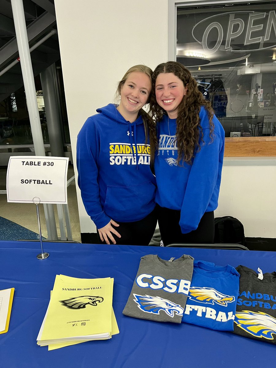 Sandburg Softball (@sandburgsftball) on Twitter photo Class of 2028 Open House! Come visit our table to learn more about the softball program! <a href="/EaglesAthletics/">Sandburg Athletics</a> <a href="/SandburgHS/">Carl Sandburg H.S.</a> Class of 2028 Open House! Come visit our table to learn more about the softball program! <a href="/EaglesAthletics/">Sandburg Athletics</a> <a href="/SandburgHS/">Carl Sandburg H.S.</a>