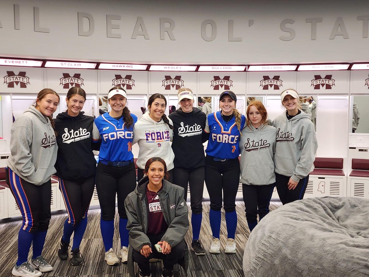 Had a great time at the @HailStateSB team camp yesterday! Looking forward to going back! @Coach_Ricketts @MrCoachTbratt @tarynemckinney @SBRRetweets @QrRecruiter @GoMVBSoftball @SoFo08National @ExtraInningSB