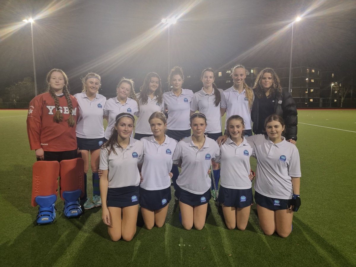 🏑Mor falch o ymdrechion y criw ma eleni. Colli 1-0 heno i Ysgol y Gaderlan mewn gem gyffrous ac o safon uchel iawn. Diolch am eich ymroddiad, agwedd a'ch bwrdfrydedd ferched. Gwaith tîm arbennig👏⭐️Martha E⭐️