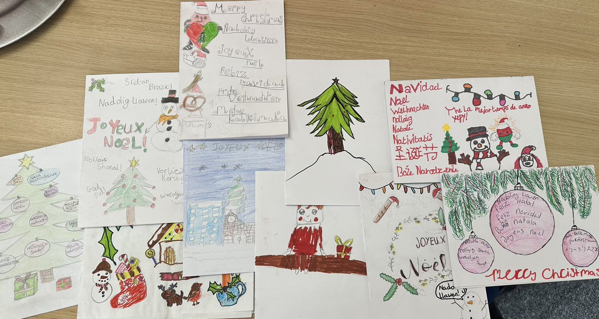 A special delivery received in the post today from our Y7 pupils @Blackwood_Comp 🥰 So lovely for them to think of us and send Christmas cards using a variety of international languages 🎅🏻🎄 Joyeux Noel, fröhliche weihnachten, feliz navidad 💙