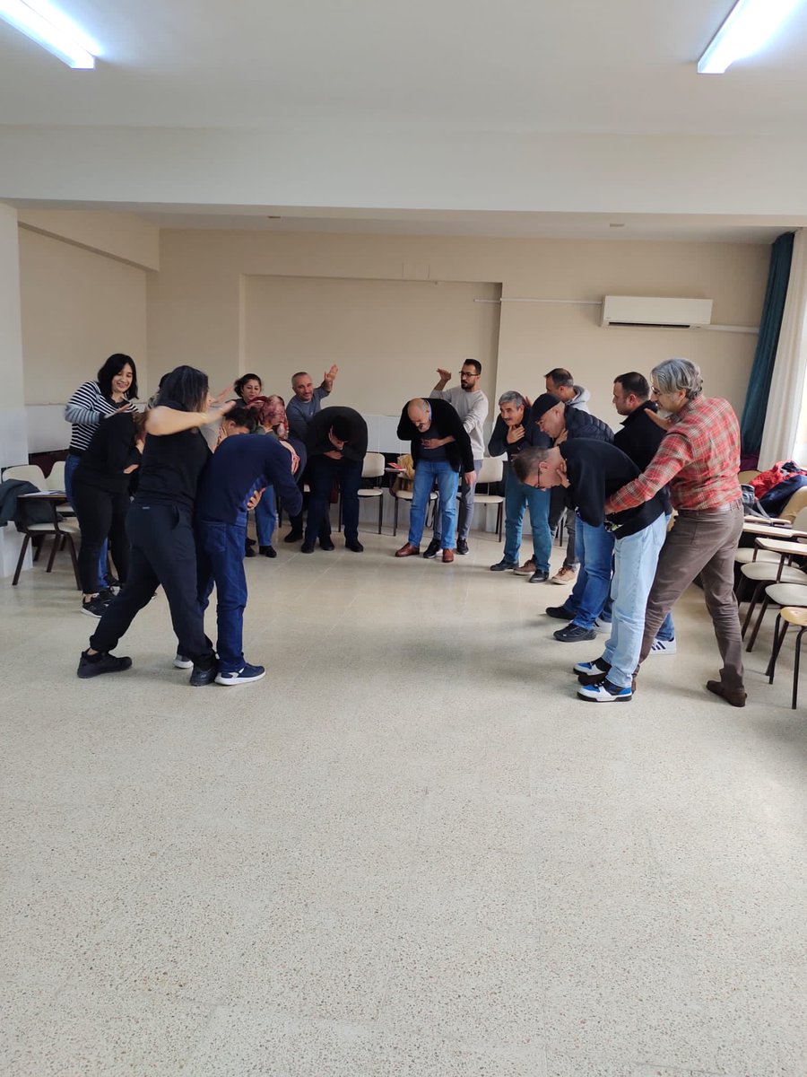 Silifke, Mut,Gülnar,Tarsus,Anamur ve Merkez ilçelerimizde Öğretmenlere İlkyardım eğitimleri, öğrencilere de farkındalık seminerlerine aralıksız devam ediyoruz.Her yerde,her zaman İlkyardıma ihtiyacınız olabilir.<a href="/tcmeb/">Millî Eğitim Bakanlığı</a> <a href="/Yusuf__Tekin/">Yusuf Tekin</a> <a href="/omurfatih/">Ömür Fatih Karakullukçu</a> <a href="/ozkan_meb/">Özkan AVCI</a> @cemalunal_@fazilet_durmus