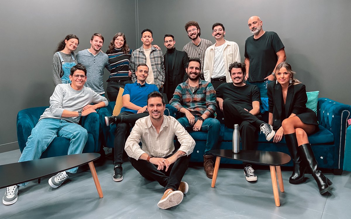 Quase 5 anos na <a href="/rtparena/">RTP Arena</a>, algumas entradas e algumas saídas, e só agora é que se tirou uma fotografia com a equipa completa!

O milagre de Natal 🎄