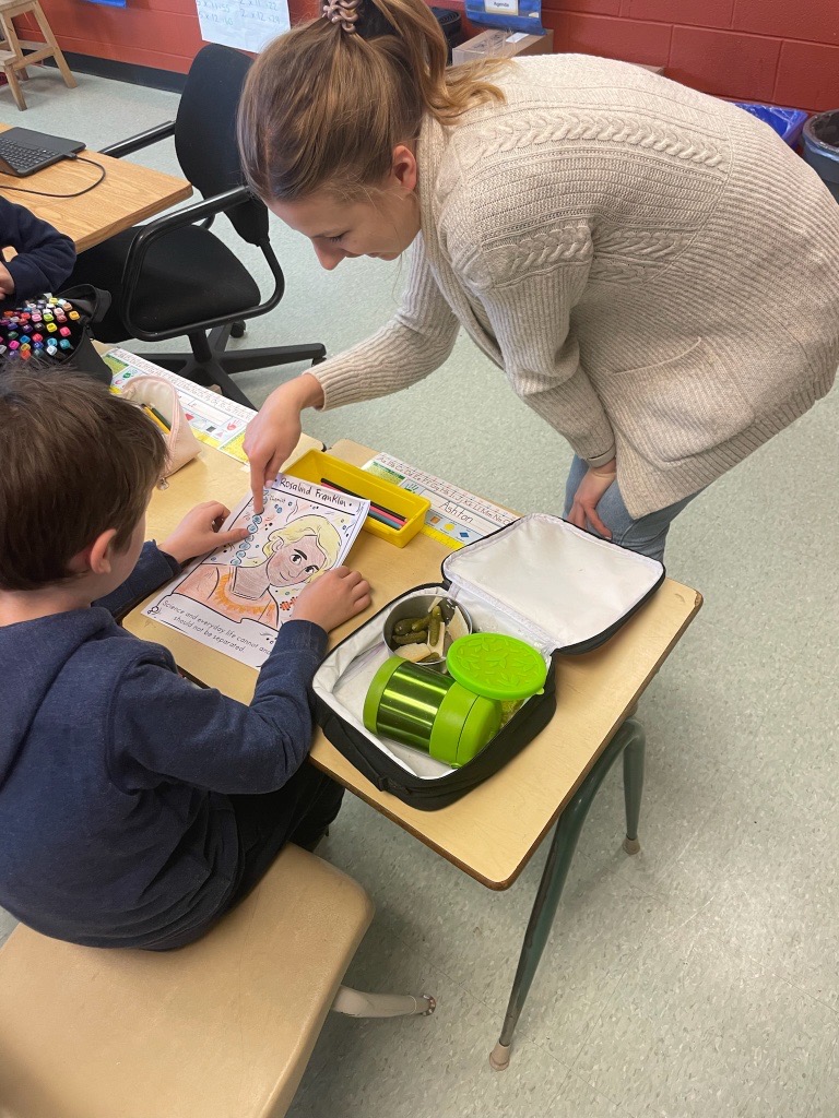 Another fun class visit for our team! Students learned what it means to be a 'scientist', as well as who some game-changing scientists in history are. #ScienceforALL 💙 💡