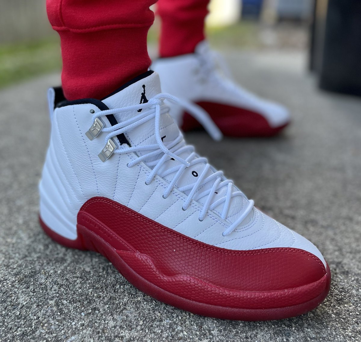 #kotd Jordan 12 “Cherry” 🍒🍒🍒
These to me are a perfectly made sneaker. Quality, Color blocking and design!! Happy Holidays ⛄️🌲🎅🏼 @nikestore @Nike @MattyH819 @TheReal_JMillz_ @JDWhite112 @jadendaly @Ritchieritch75 #snkrsliveheatingup #SNKRS #snkrarmy #kickscult #thesolefirm…