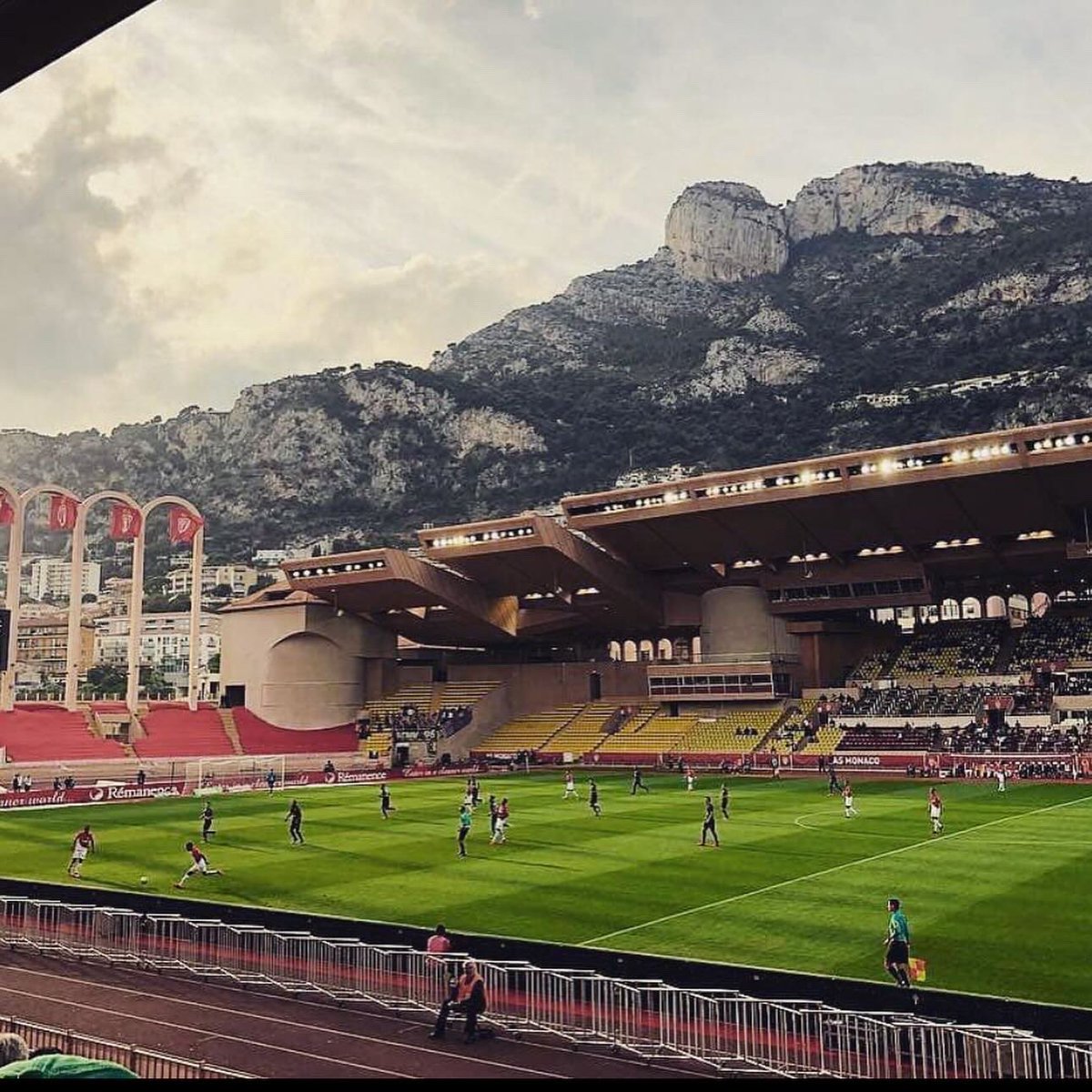 🏟️ Louis II Stadium

📍 Fontvielle, Monaco

🪑 18,523

🏡 @asmonaco 

This stunning stadium is surrounded by the beauty of Monaco & is renowned for its nine arches in the away end.

#monaco #asmonaco #awaydays #europeanfootball