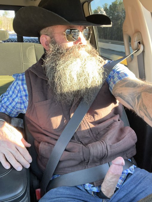 Who’s riding with me? https://t.co/oWb52C1Fjn