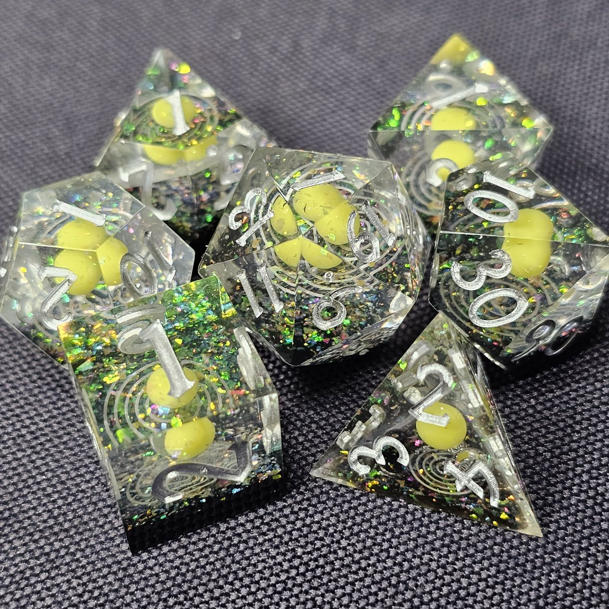 ModernArtifice's tweet image. Solar Orrery Dice Giveaway!
Get yours here: loom.ly/CEDfUmw 
Rules: Follow Us
Tag a friend
Share/Retweet this post
Winner picked Thurs. 12/14
#sharpedgedice #dice #dnd #diceporn #pathfinder #dungeonsanddragons
