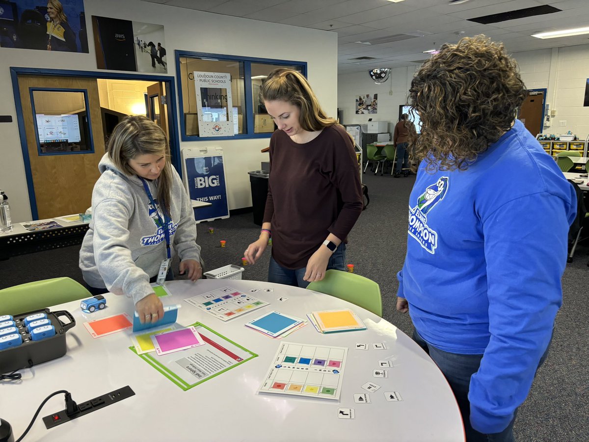 Fun morning collaborating and planning Computer Science lessons with K-3 Ts from ETE!@csforlcps <a href="/Julie_Kuzma/">Julie Kuzma</a> <a href="/TimSparbanie/">Dr. Tim Sparbanie</a>