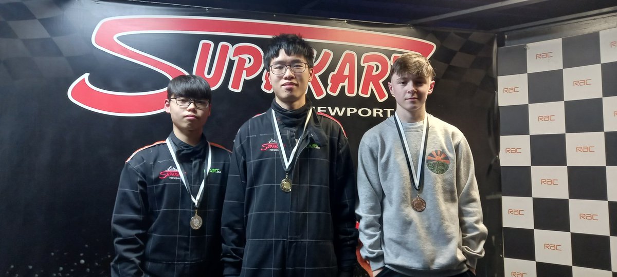 Great Christmas celebration evening out for New House <a href="/SupakartNewport/">Supakart Newport</a> Hard racing and congratulations to Lewis for his points victory and Dylan for his fastest lap.