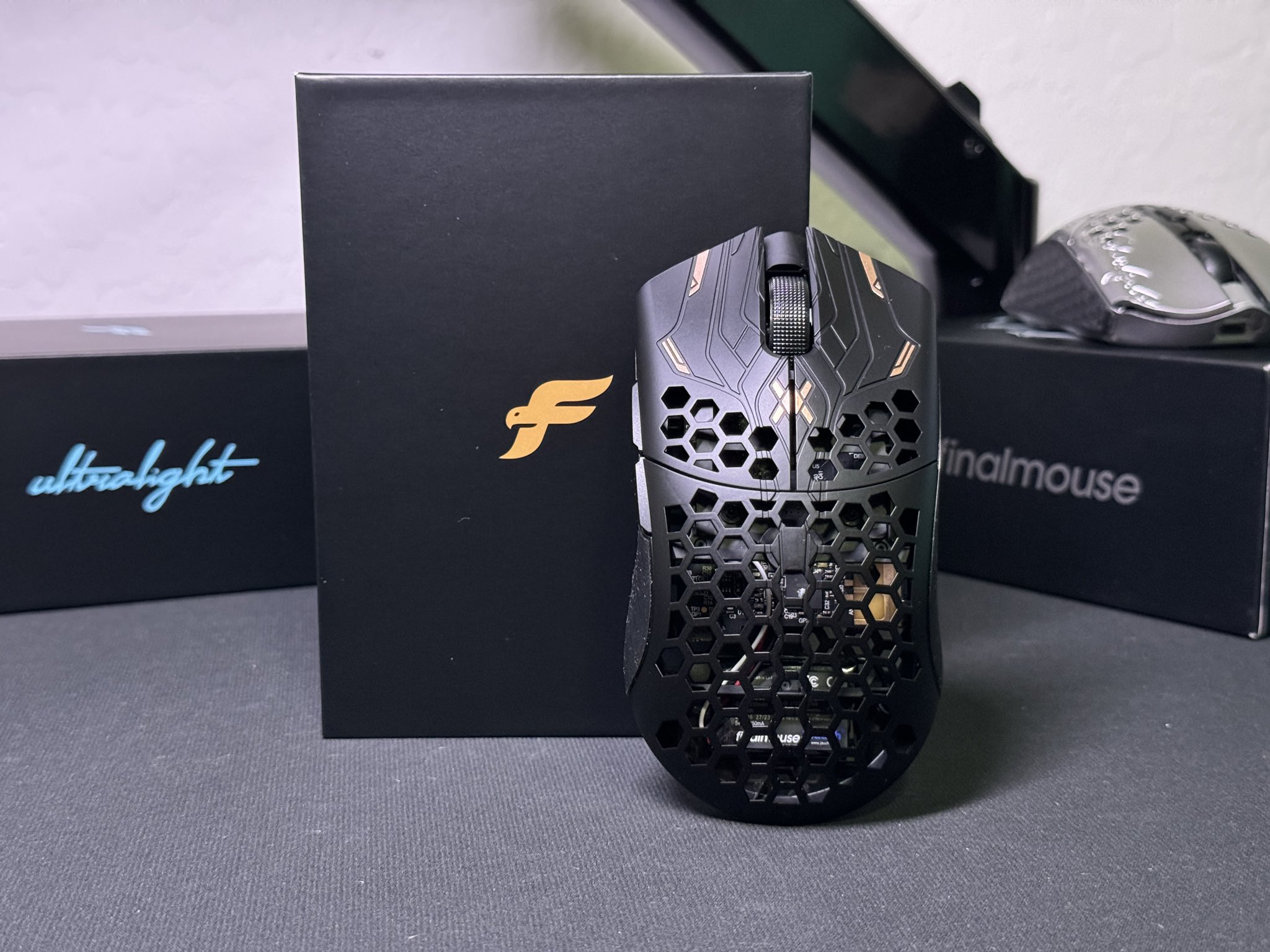 Finalmouse UltralightX Guardian L サイズ