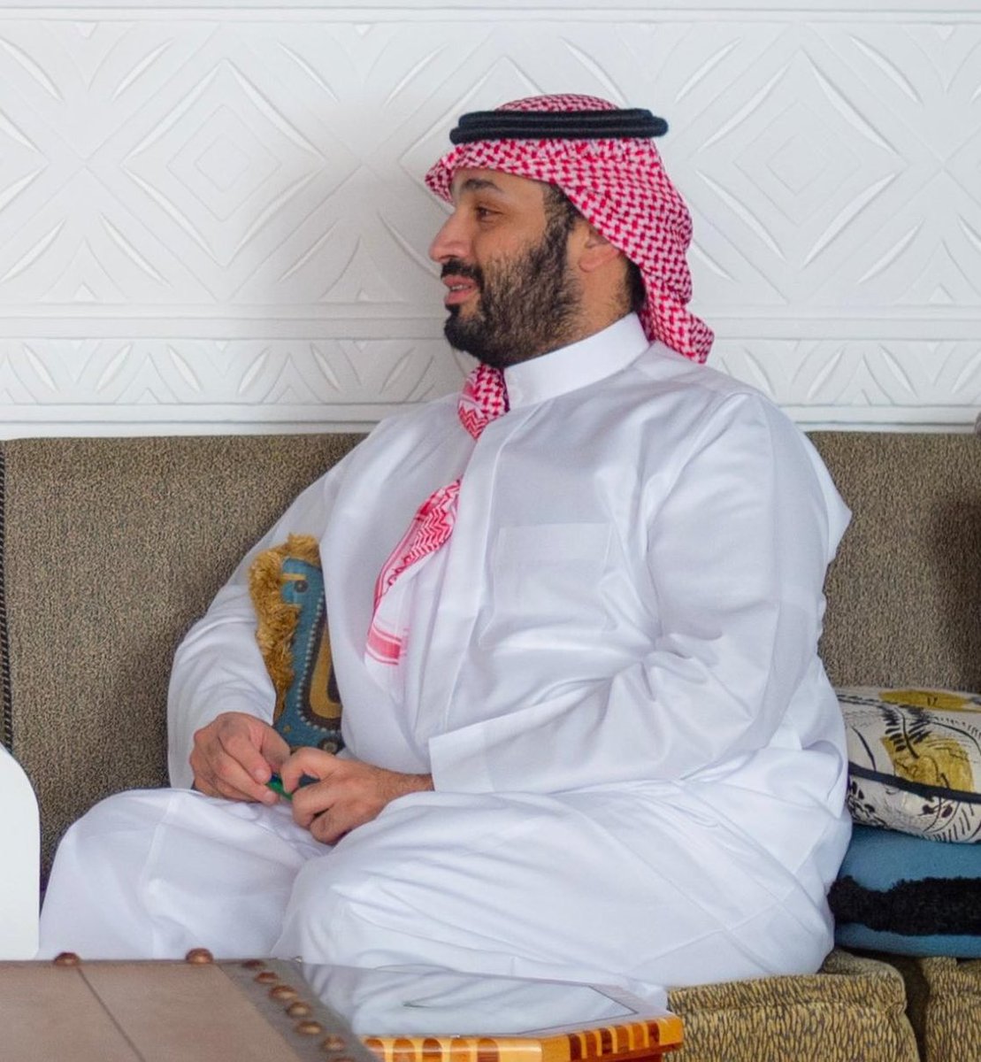 HRHMBNSALMAAN's tweet photo. سمو سيدي الامير #محمد_بن_سلمان 
قائد عظيم يدعو للسلام ويدعم الاستقرار
ويسعى للبناء والتنمية وينادي بالتطور والتحديث ويعمل لتعزيز العلاقات الدولية وخدمة المصالح المشتركة.
 https://t.co/5aRdOldsrv https://t.co/zLSpaN8RNs