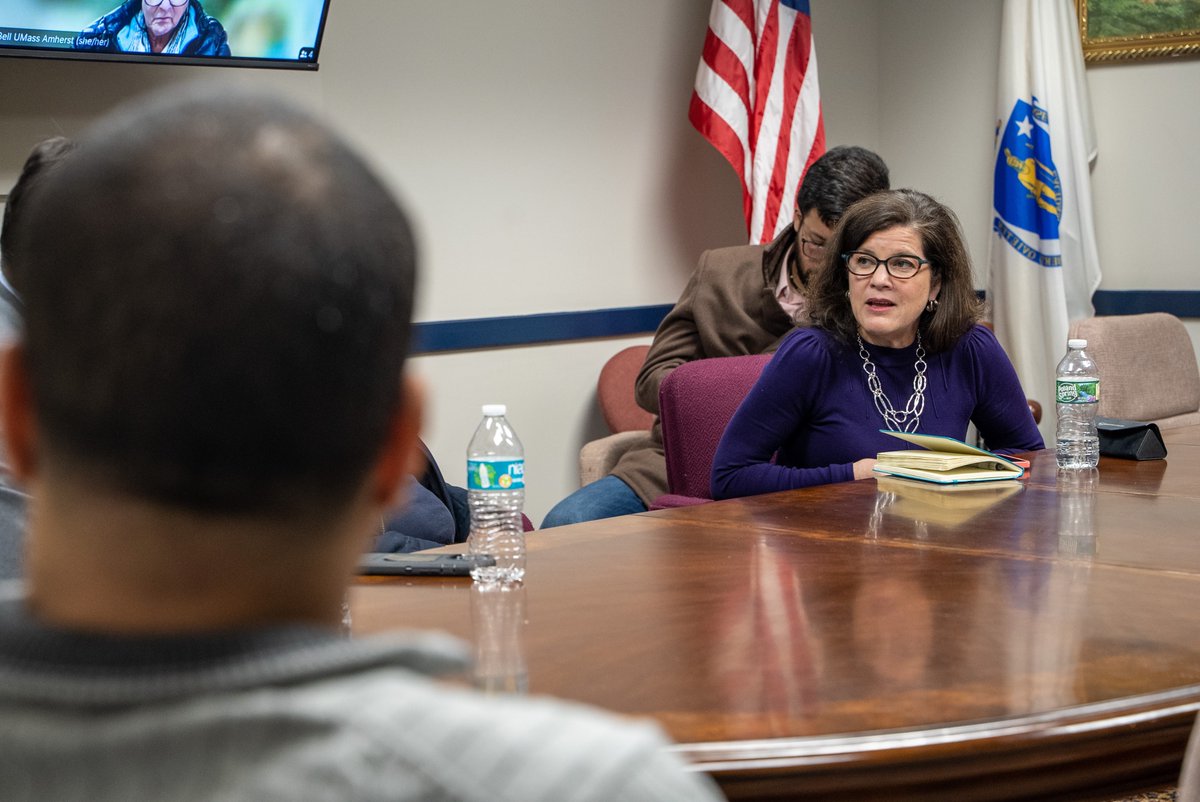 Our CEO <a href="/AmanFernan24/">Amanda Fernandez</a>, and Senior Policy Fellow Manny Cruz, joined Western MA legislators, the MA Black and Latino Legislative Caucus, and <a href="/SenWarren/">Elizabeth Warren</a>'s office for a crucial roundtable on diversifying the educator workforce at the Latino Economic Development Corporation.