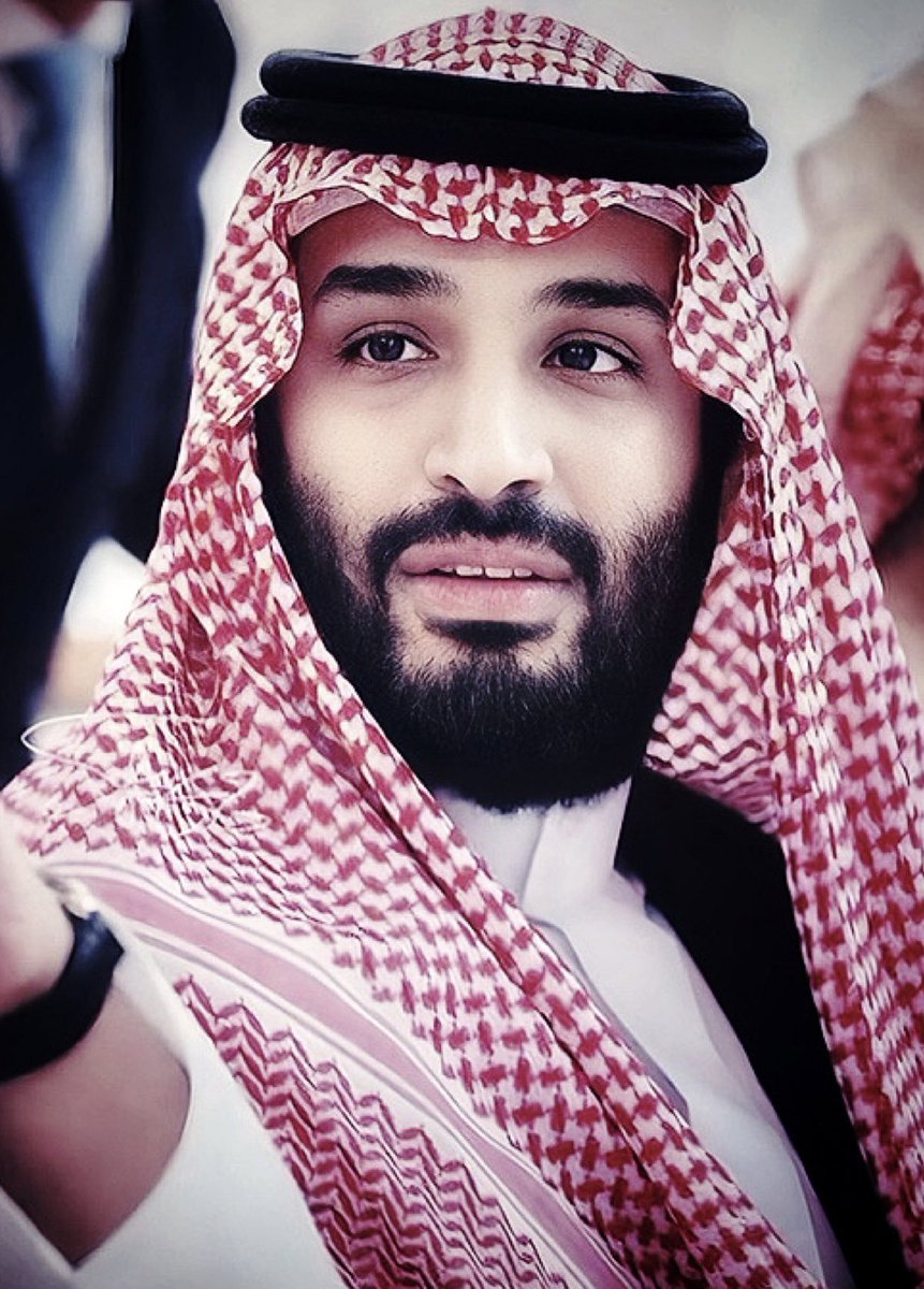 من يقرأ الواقع السياسي الدولي جيداً سيعرف ما لا يكن يعرفه عن هذا الرجل العظيم ، حفظه الله ورعاه وسدد على الخير خطاه ورزقه البطانه الصالحة الناصحة ومن كل سوء وقاه.
 snapchat.com/add/hrh.mbs 

#ولي_العهد
#محمد_بن_سلمان