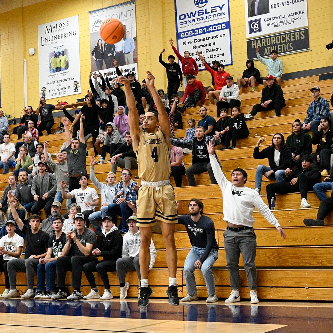 South Dakota Mines 6-4 G Cam Cohn <a href="/cameroncohn_/">Cam</a> went crazy last game with a season high 32 points, 4 rebounds, 1 stl, 0 TOs, 8-15 FG, 4-9 3FG, 12-15 FTs in 35 mins against MSU Denver! Cam is averaging 15.8ppg &amp; 4.1rpg this season! #FormerCorsair #HoopAndShip <a href="/SantaMonicaMBB/">Santa Monica College Men's Basketball</a>